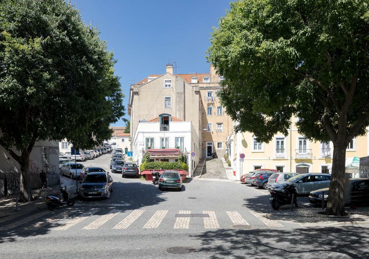 Studio Hideaway- In A Traditional Neighborhood Lisbon Exterior photo